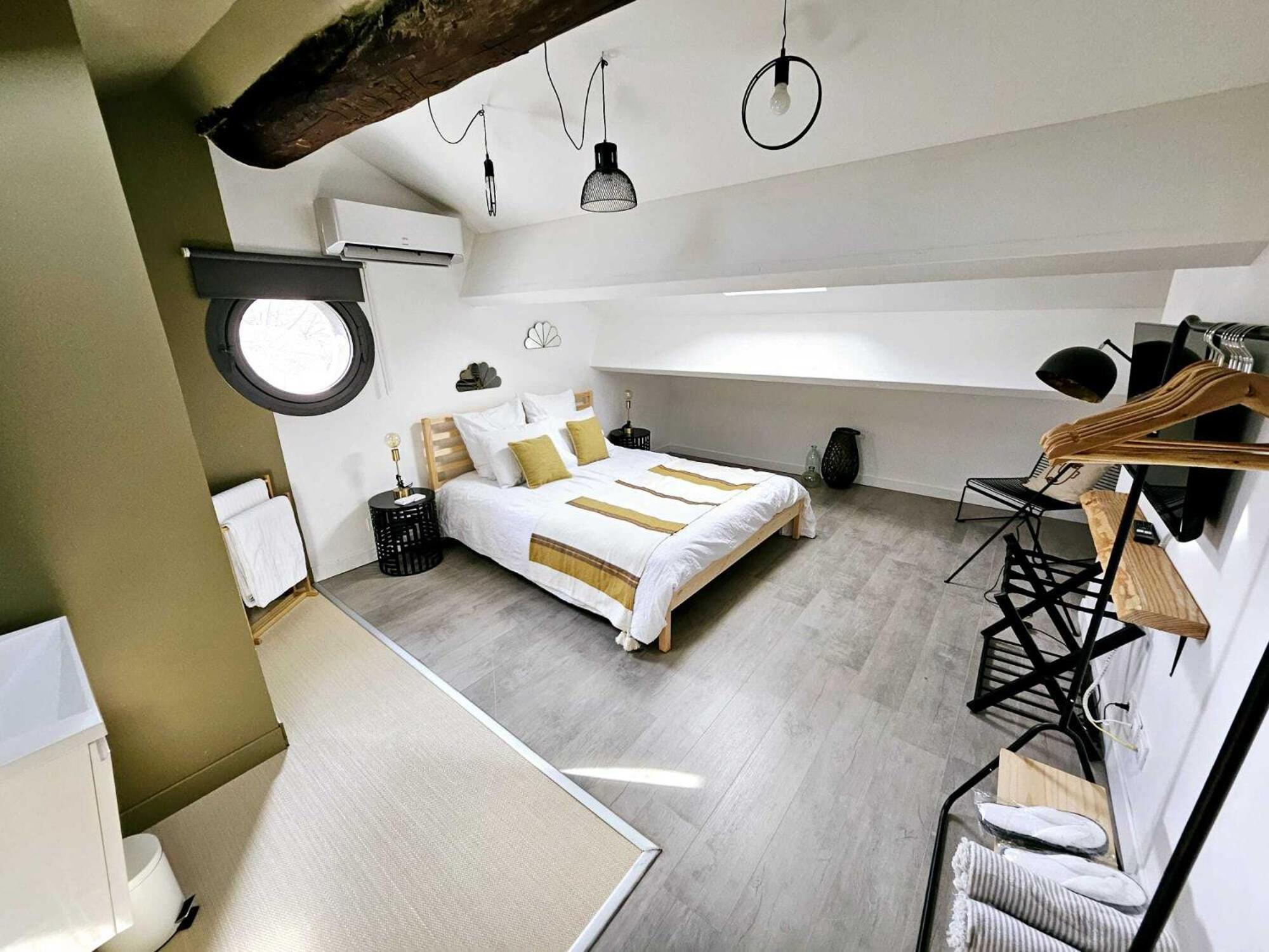 La Maison Grivolas Appartements Et Maison D'Hotes Avignon Eksteriør bilde