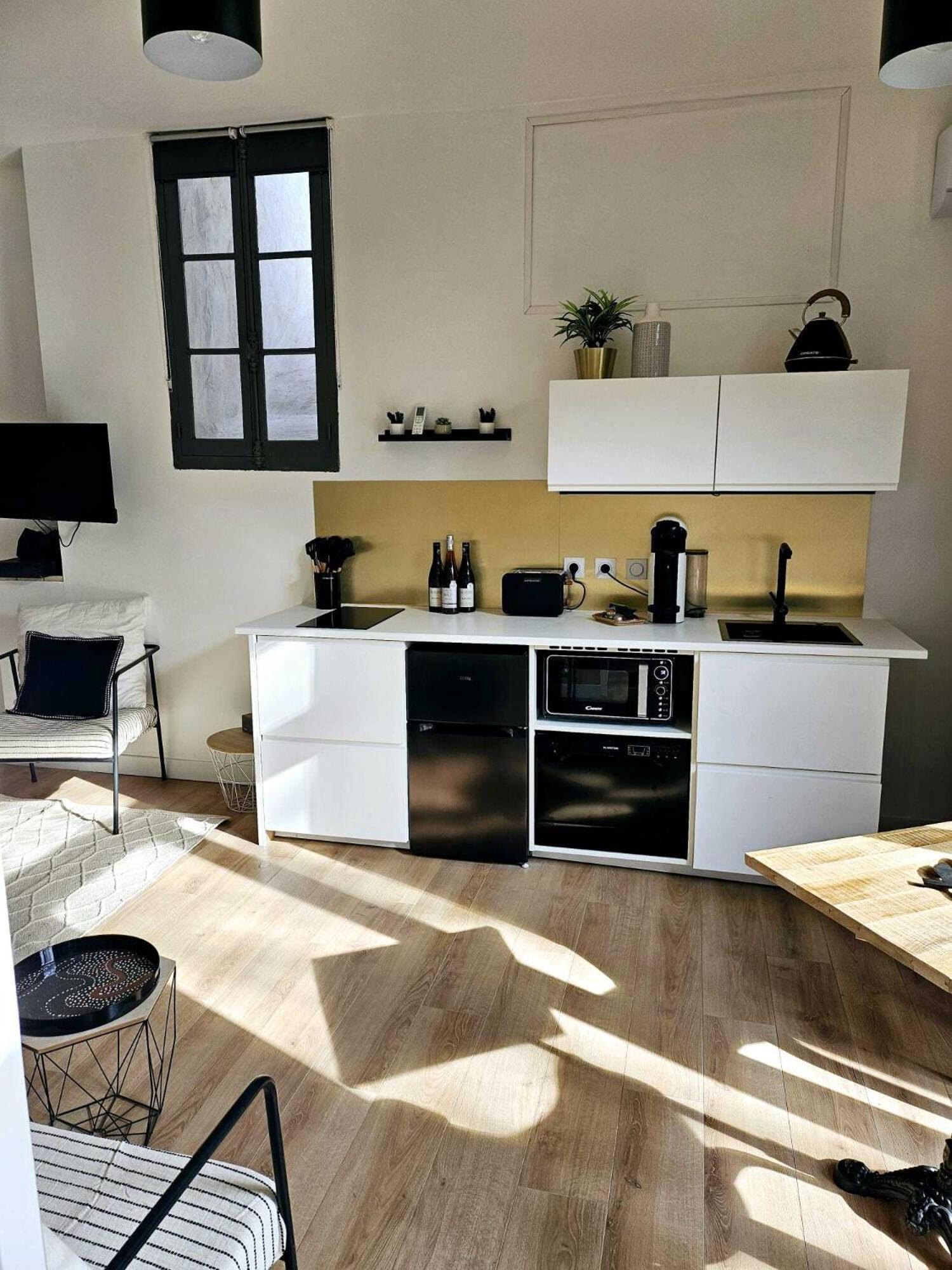 La Maison Grivolas Appartements Et Maison D'Hotes Avignon Rom bilde